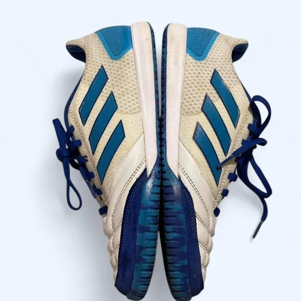 Adidas Lightstrike indoor soccer shoes size 7.5